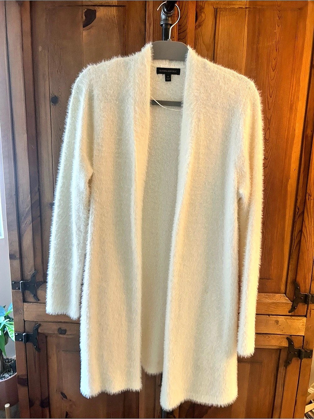 Banana Republic Fuzzy Open Front Cardigan in White Size Medium